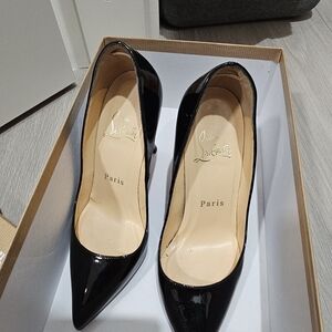 Christian Louboutin SIZE 34 BLACK PIGALLE 100